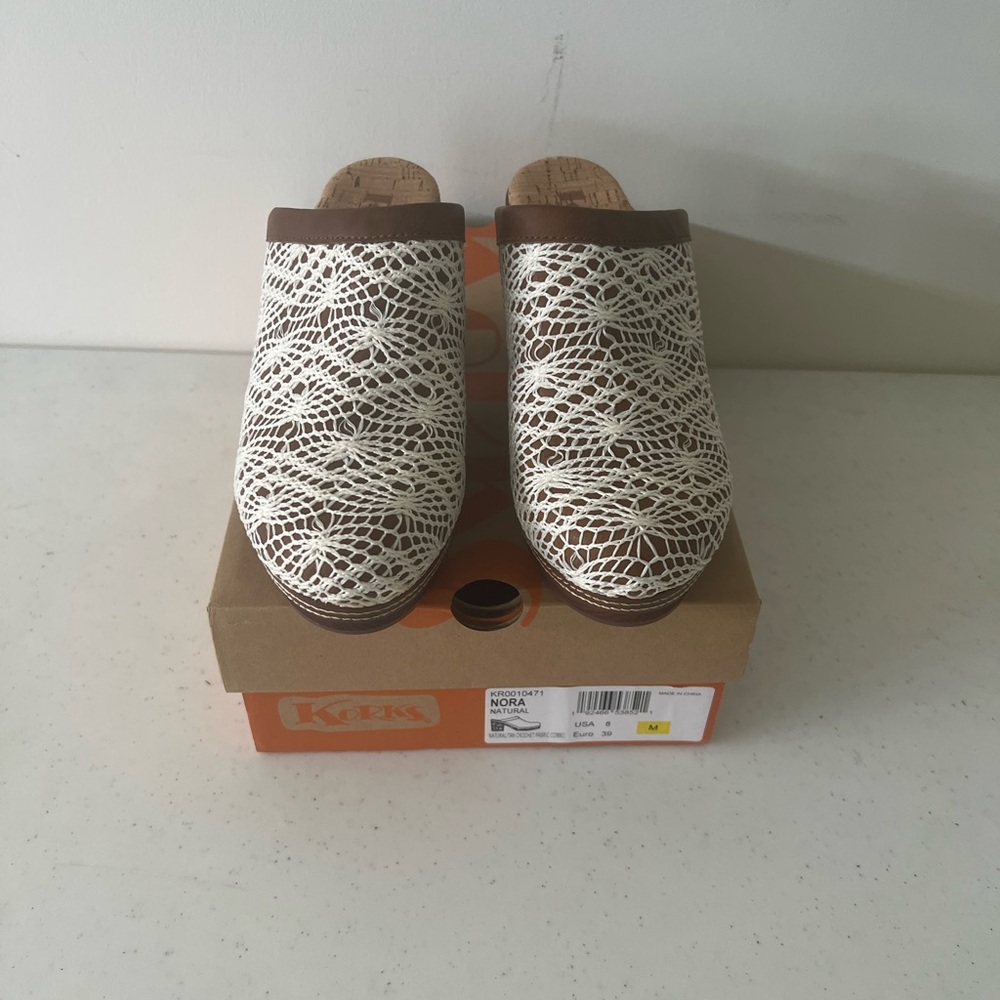 Kork-Ease White Lace and Brown Clogs